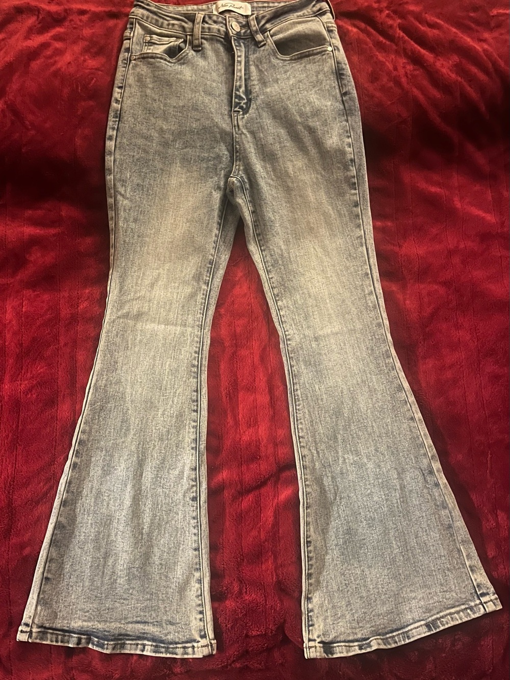 Nine Planet Women’s Light Gray Flared Jeans